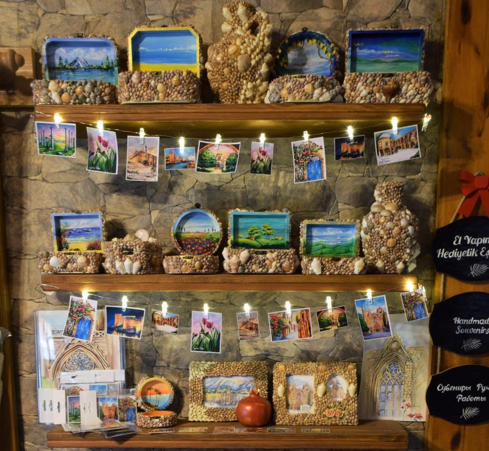 Golden Palms Guest House & Cafe فاماغوستا المظهر الخارجي الصورة